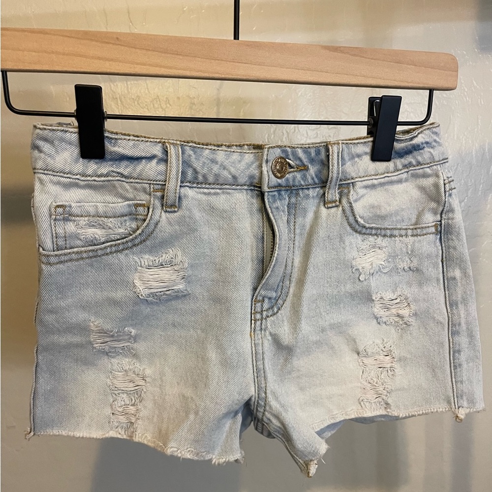 F21 Girls Distressed Light Wash Denim Shorts - Size 11/12 Girls